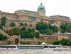 Buy vistors travel insurance Hungary