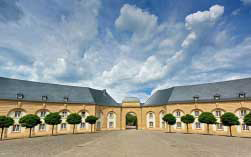 Buy visitor insurance Luxembourg