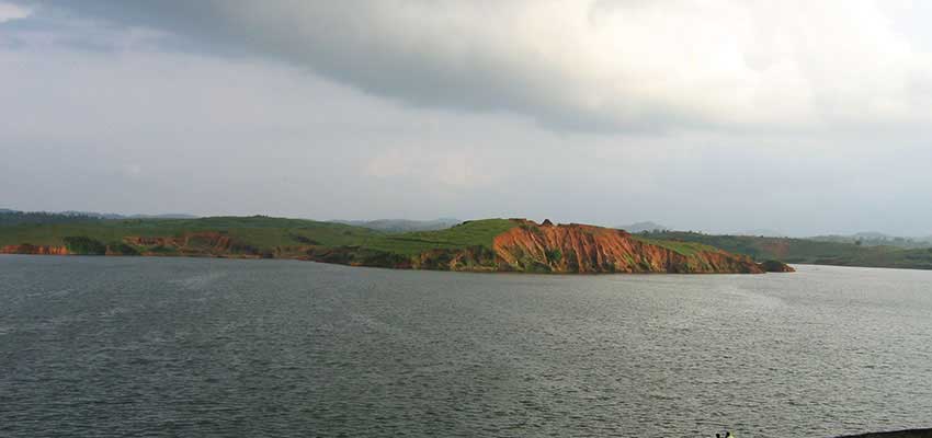 karapuzha-dam